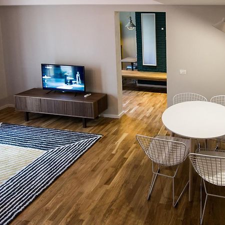 Old City Cosy Apartment Bucarest Esterno foto