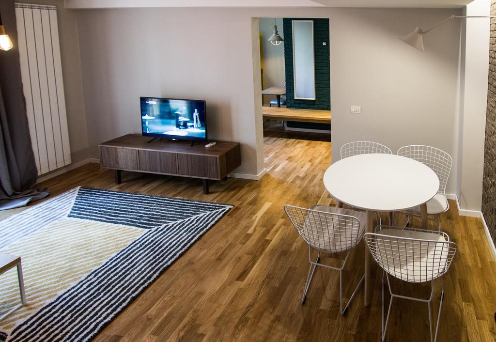 Old City Cosy Apartment Bucarest Esterno foto